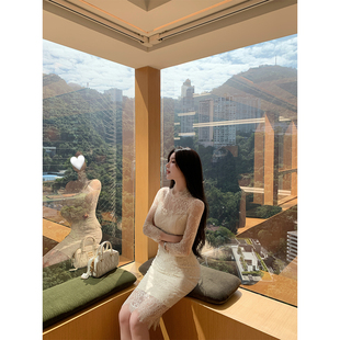 浪漫温柔修身 江南区姐姐 蕾丝上衣半身裙两件套 SWAN司凰轻奢 THE