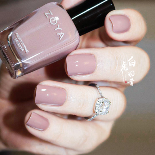 奶油藕粉色太爱了 干净又高级 白兔奶昔ZOYA指甲油RUE显白裸色