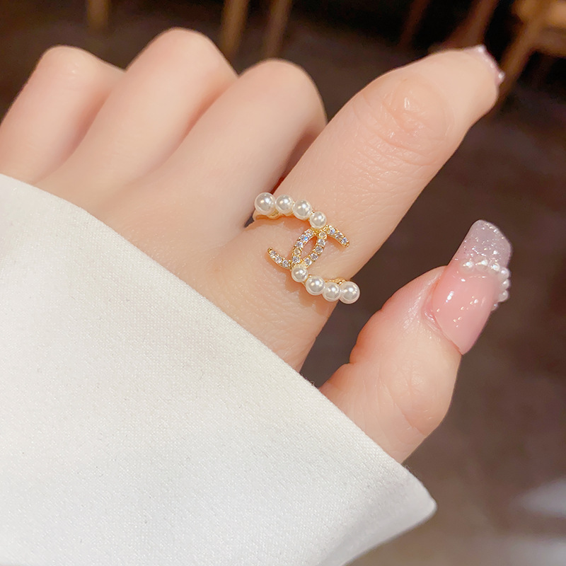 轻奢高级感个性珍珠双C戒指女小众设计小香风时尚开口可调节食指