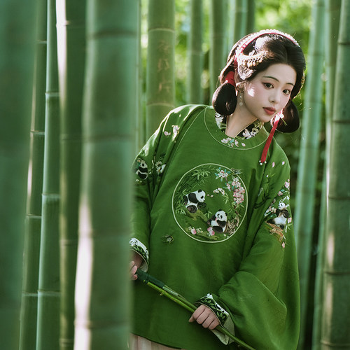 【3月28日】15点上新瞳莞汉服熊猫一班真丝圆领补服国风秀场女装