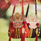 瞳莞原创设计招财进包汉服搭配大容量双肩斜挎包日常百搭汉服小包