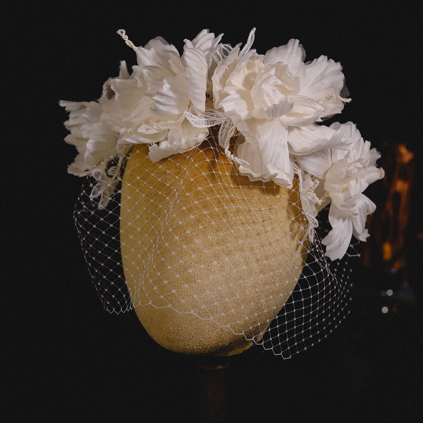 手作缎面花瓣蕾丝遮面发箍