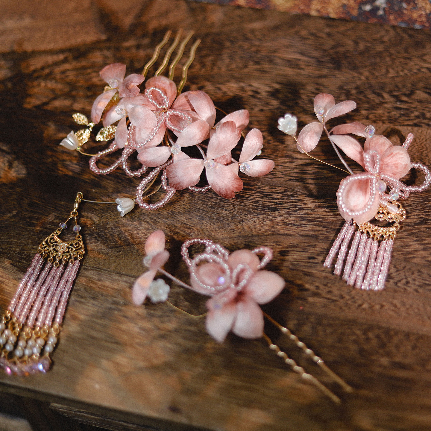 喜看手作非遗绒花淡粉色新中式套装新娘结婚汉服古装写真盘发饰品,饰品/流行首饰/时尚饰品新,发饰,淘宝优惠券,粉丝福利购,淘宝优惠卷