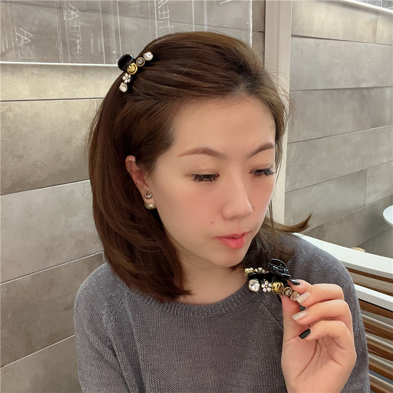 刘海抓夹日韩少女风格笑脸闪钻