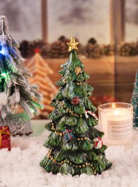 跨境新款小型圣诞树桌面装饰家居房间树脂工艺品摆件圣诞节小