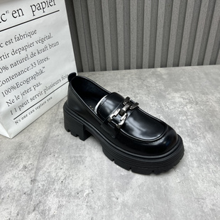 处理女鞋 女单鞋 2025秋季 金属扣粗跟中跟英伦风乐福鞋 新款 厂家断码