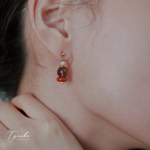 TYUSHA天然红玛瑙茶水晶复古耳钉