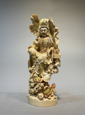 古玩旧藏真品老料罕见金黄皮极品莲花观音 雕工非常精美 雕工细致
