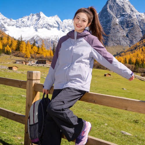 阿珂姆新款棉服女秋冬户外休闲衣连帽保暖轻盈透气登山徒步外套