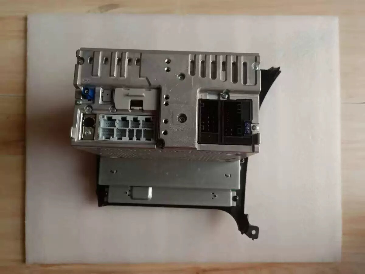 适用起亚K3款车载DVD中控导航一体机原车原装原厂风格