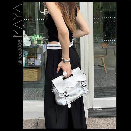 玛雅真皮设计师款手提辣妹包时尚个性潮斜挎单肩波浪造型银色女潮