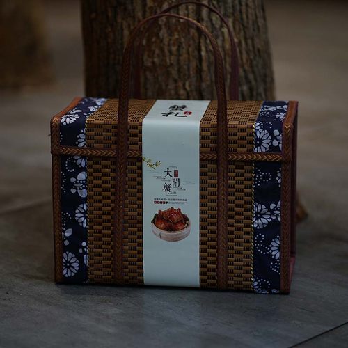 厂家直销大闸蟹年货腊味包装礼盒