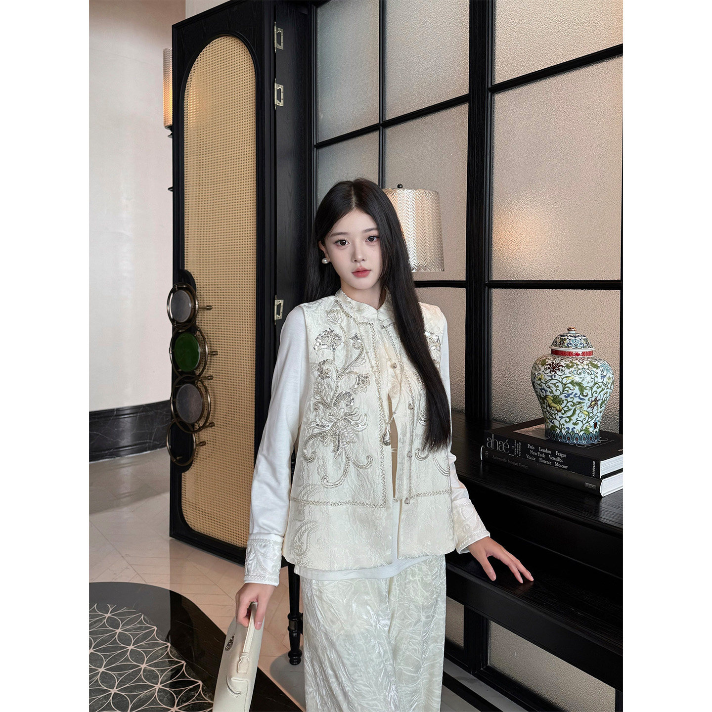 1JONIbyBEB【新月白月光】重磅珠片刺绣提花暗纹新中式钉珠马甲