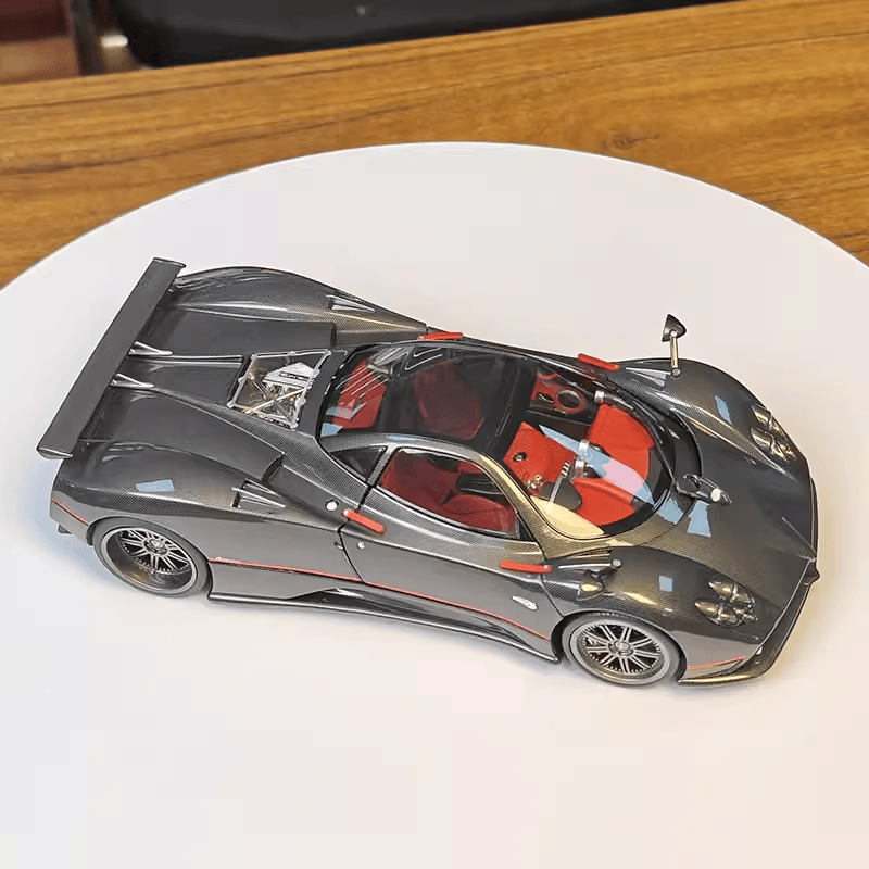 合金1182005款汽车模型AR似真