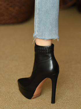 misili尖头细跟短靴女2026秋冬季新款13cm高跟鞋防水台黑色女靴子