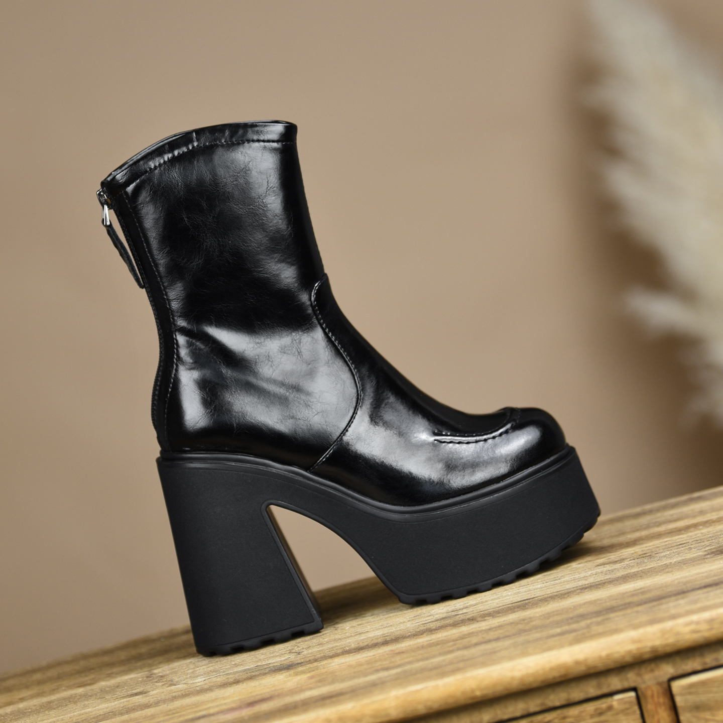 misili欧美防水台粗跟弹力短靴