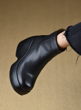 misili圆头坡跟短靴女2026秋冬季新款高跟鞋防水台厚底真皮女靴子