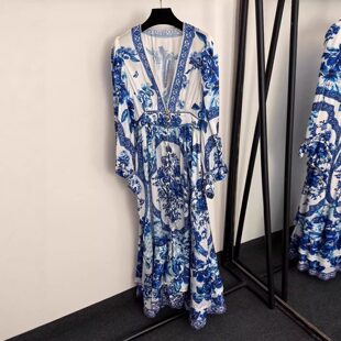老钱风南油品质气质修身新款青花瓷印花V领收腰长袖连衣裙长裙春