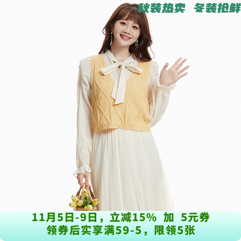 AM0U0002针织马甲+套头长袖衬衫两件套装女8.12秋女装/女士精品时尚套装原图主图