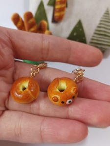 原创手作日系小熊贝果食玩包挂 翻包 钥匙链手机挂件拉链扣挂饰