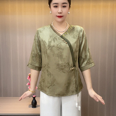 8588夏季新款烫钻中袖中老年女人T恤上衣清凉透气时髦加大妈妈装