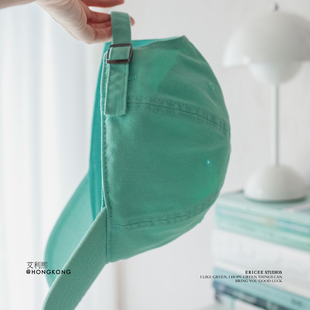 棉质的,超舒服的手感,我的一枚薄荷绿色的棒球帽子,简约纯色