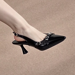 黑色高跟鞋女气质高级不累脚尖头绝美小猫跟名媛细跟漆皮包头凉鞋