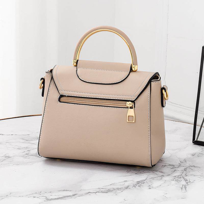 SPRING AND SUMMER NEW HANDBAG KOREAN VERSION OF FASHION AND VERSATILE INS SUPER HOT HANDBAG SHOULDER CROSSBODY BAG SMALL BAG WOMEN