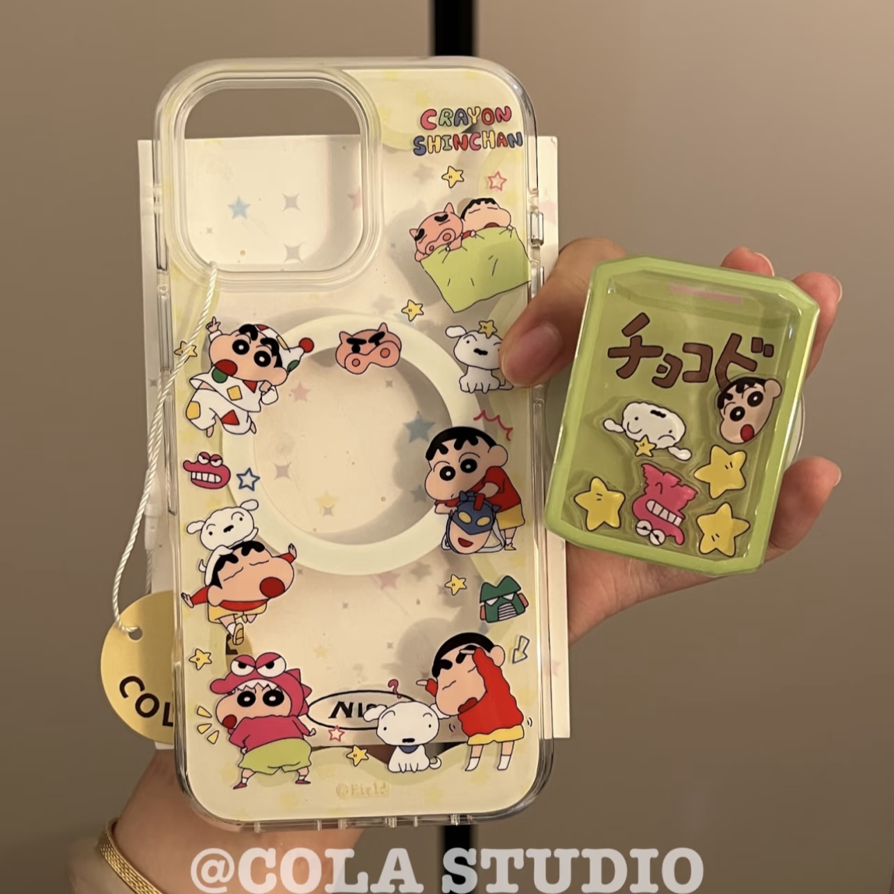 卡通蜡笔小新饼干摇摇乐磁吸支架适用iphone15promax16手机壳苹果1413防摔11/12promax新款xs/xr女87plus创意