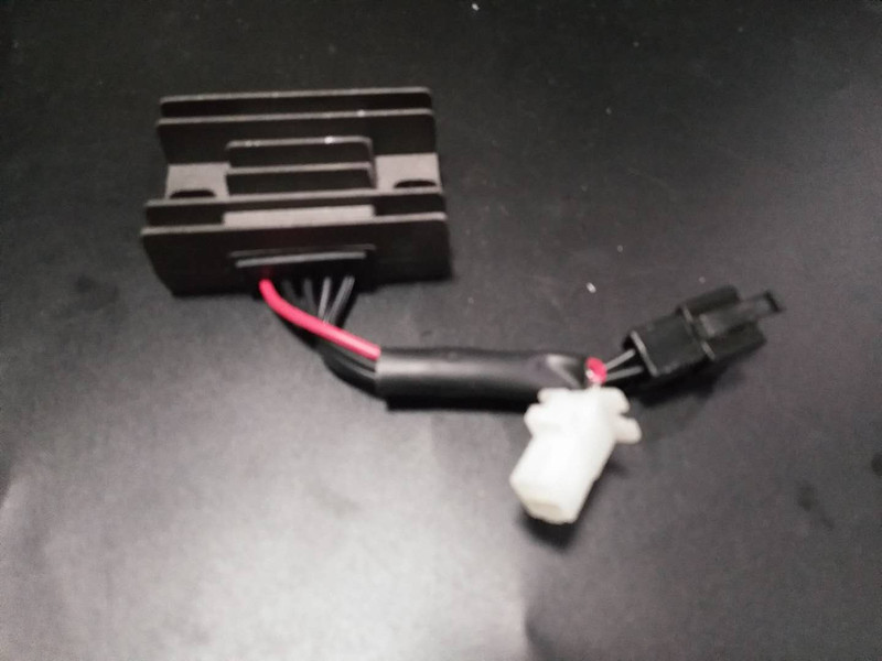 摩托车钻豹海王星电瓶整流器