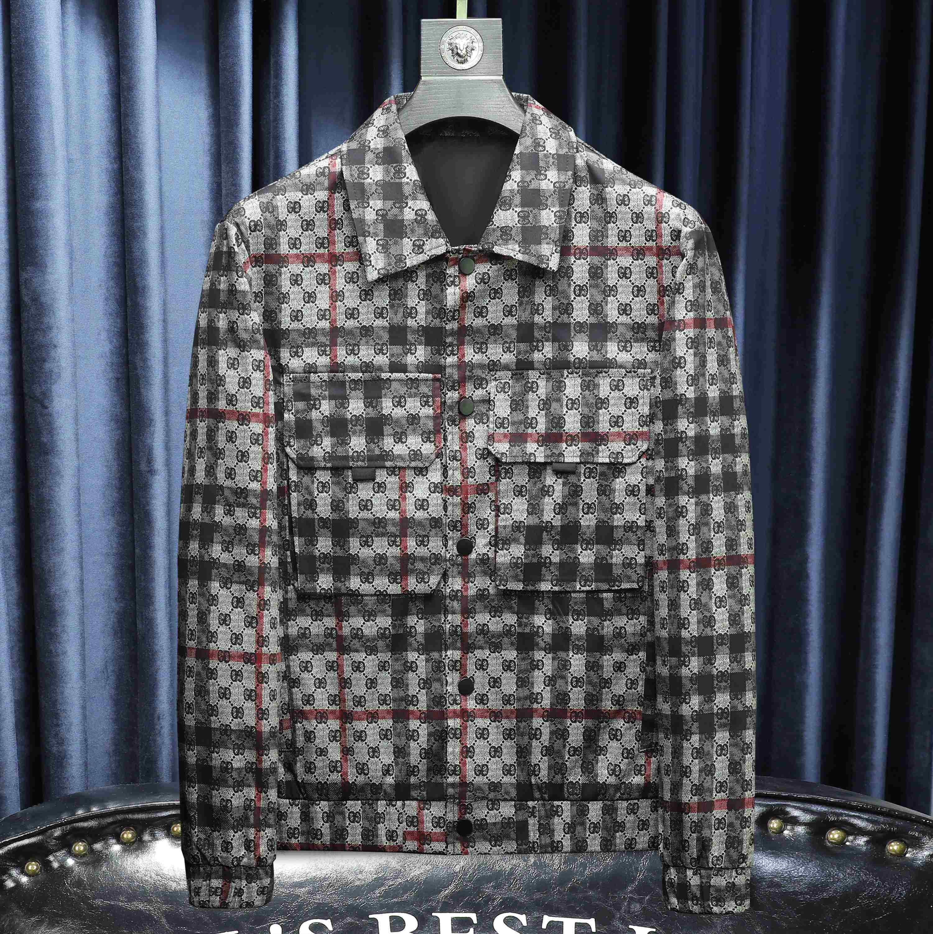 沙发2024春装新款男士休闲夹克衫西装领条纹字母外套JK595P155，男装夹克，电商D230