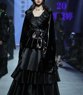 服装系列成衣制作 效果图印花绣花服装毕业生作品集 服装设计打版