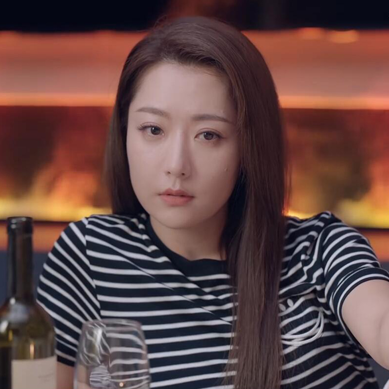 她们的名字同款白冰任多美刺绣黑白色条纹T恤女短袖打底衫春秋季