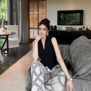 SX善喜黑色V领无袖T恤背心女夏高级感时尚气质宽松舒适休闲短上衣