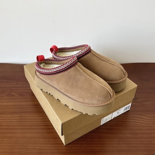 河南桑坡羊皮毛一体民族风雪地靴