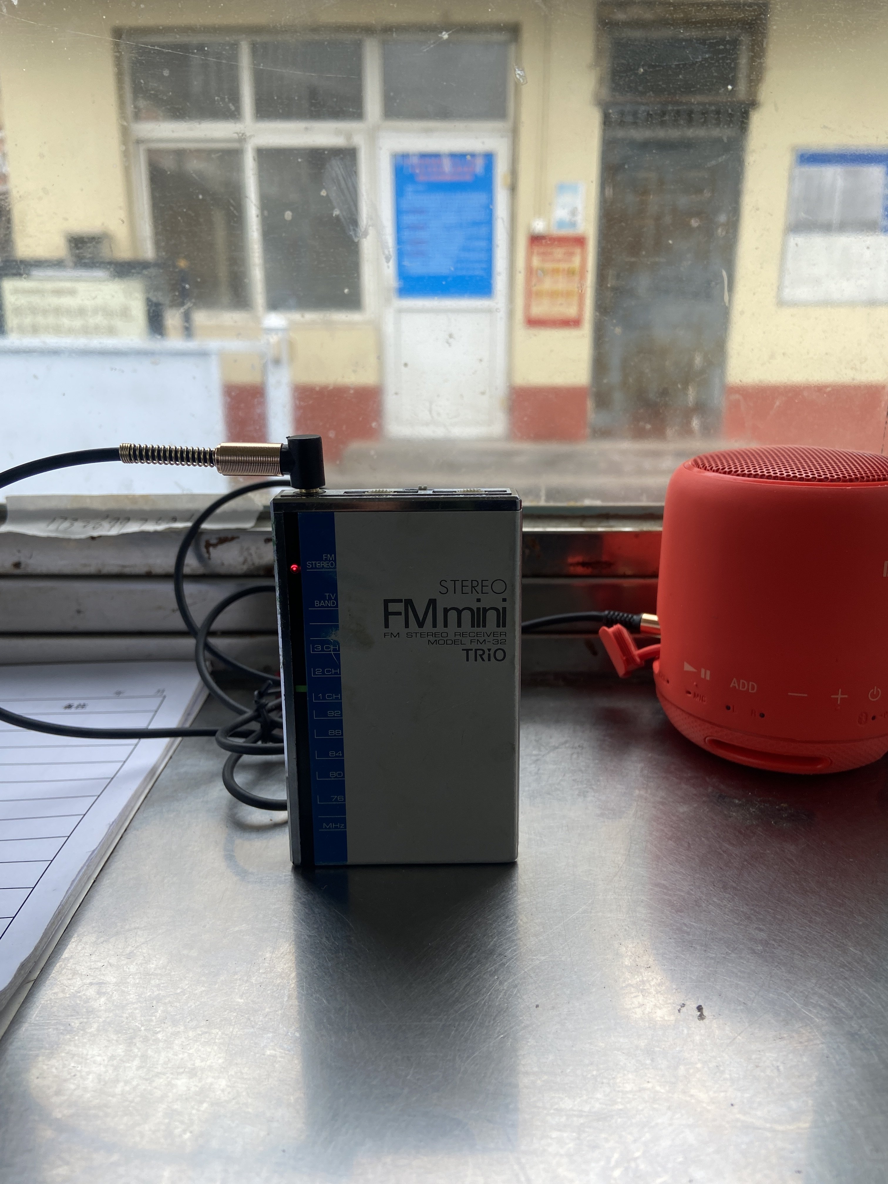TRIO FM mini日本原装收音机，型号FM-32，适合收藏或怀旧使用