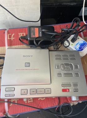 索尼SONY MZ-R5ST MD随身听，母机一台，主机+子机都有，音质不错