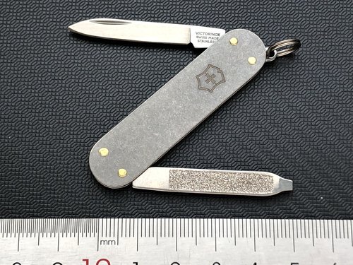 EDC钛柄58mm瑞士军刀伴随者0.6123超轻超薄折叠小刀
