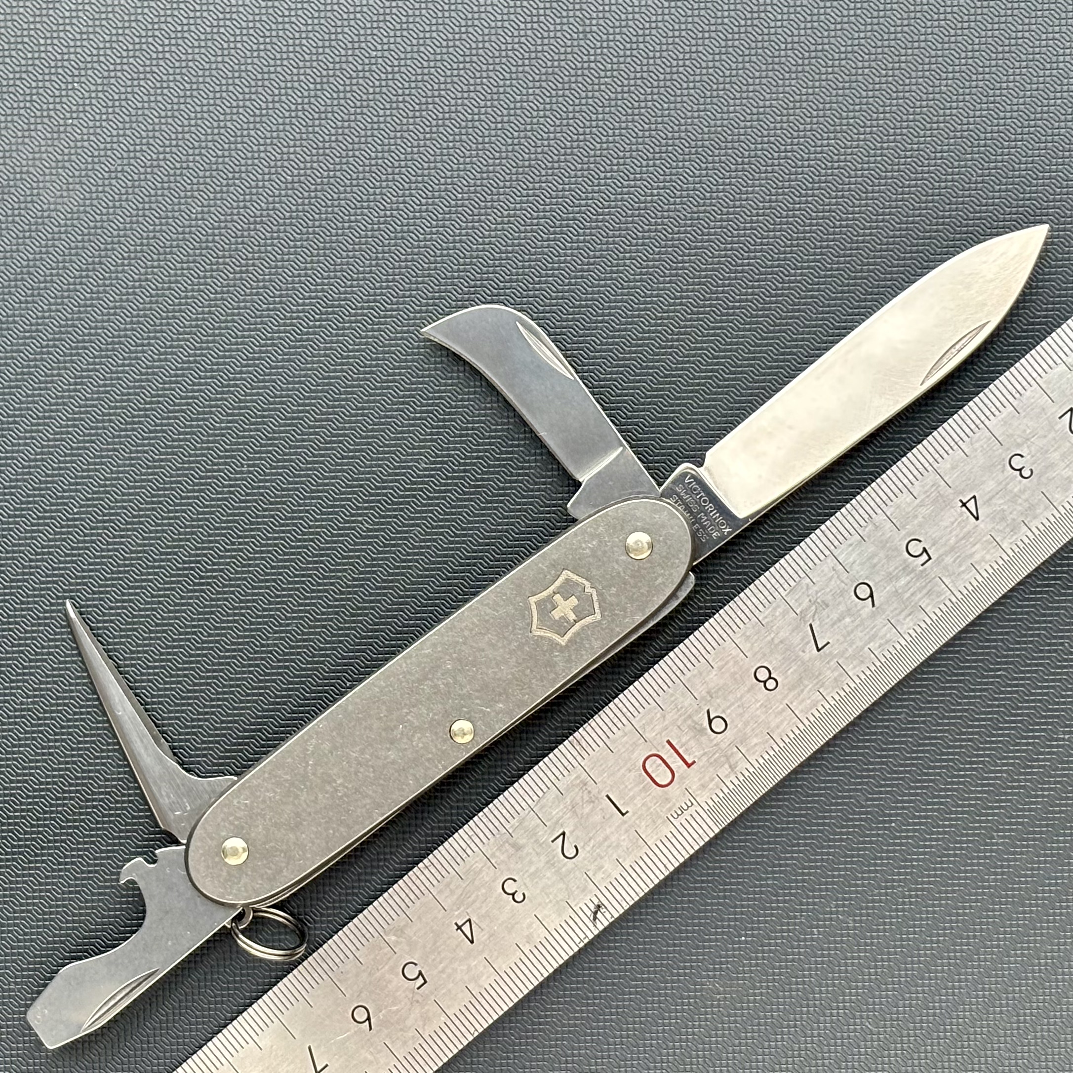 Tc4钛柄93mm瑞士军刀2层