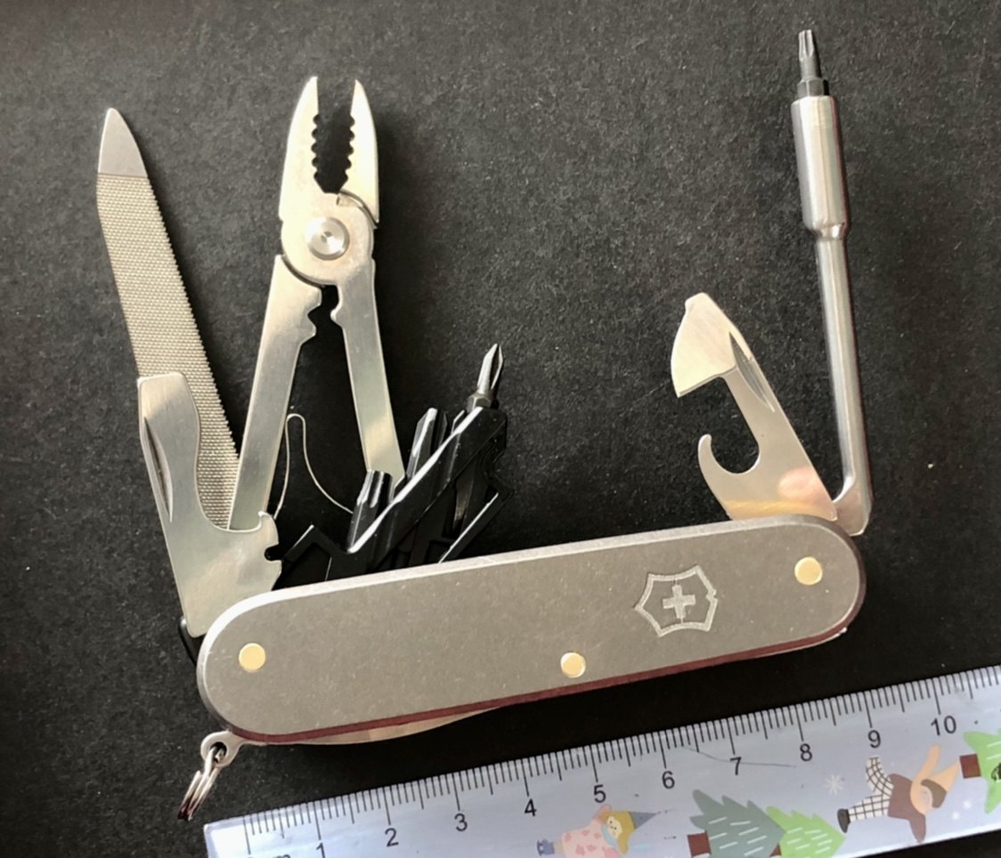 91mm瑞士军刀组合工具无刀刃组合
