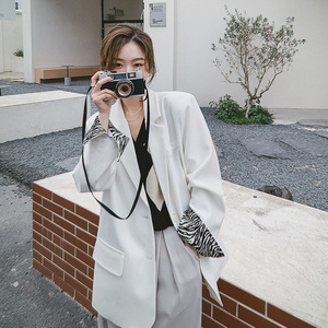 高级感女神范白色小西装外套女春秋2025新款爆款宽松休闲百搭西服,女装西装,浙宝256