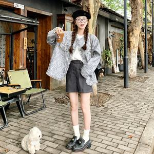 小香风短外套女春秋2025新款轻奢浅卡其流苏韩系氛围感气质短上衣图片