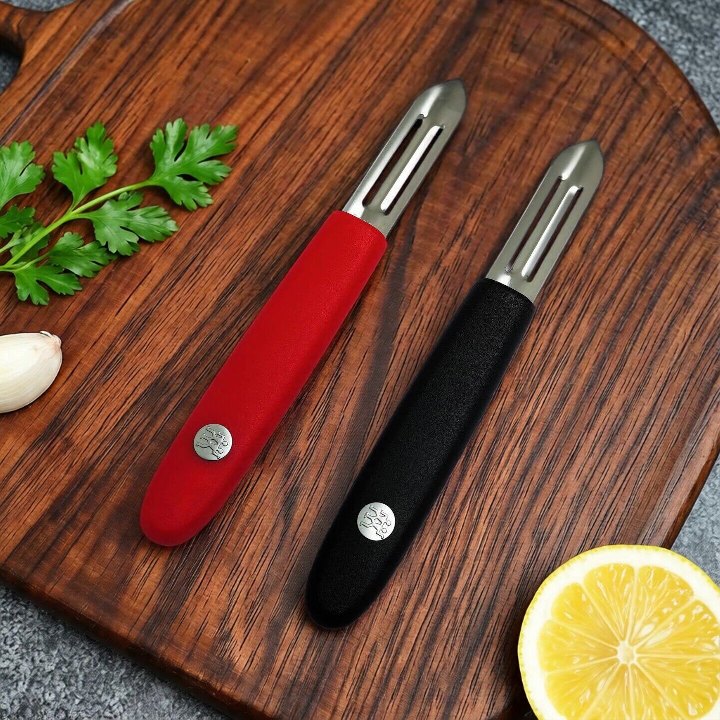 德国进口双立人刨皮刀削皮刀削皮器不锈钢水果刀小刀红黑可选