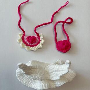 汪苏泷周边闪电素龙娃衣蝴蝶翅膀裙口水巾小背包挂件粉色钩织成品