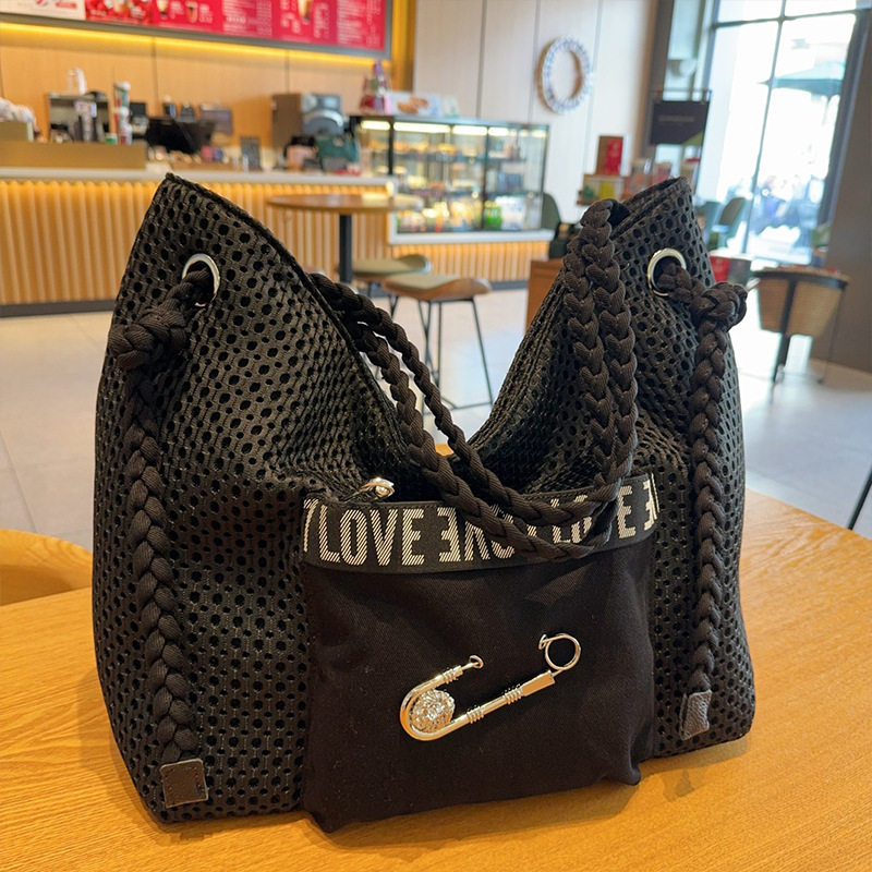休闲大包新款网布单肩包编织肩带时尚百搭斜挎包个性大别针女包潮
