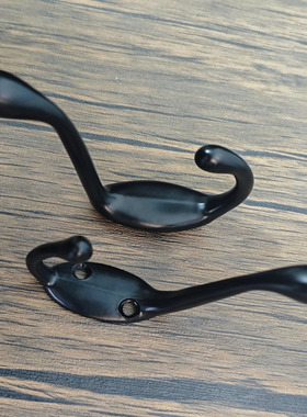 锌合金挂钩墙上暗孔挂衣钩衣柜金属挂勾门后衣钩黑色双钩卫浴打孔