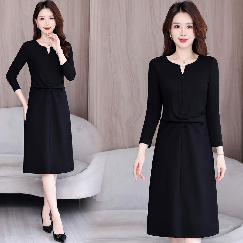 洋气减龄V领长袖连衣裙女秋季