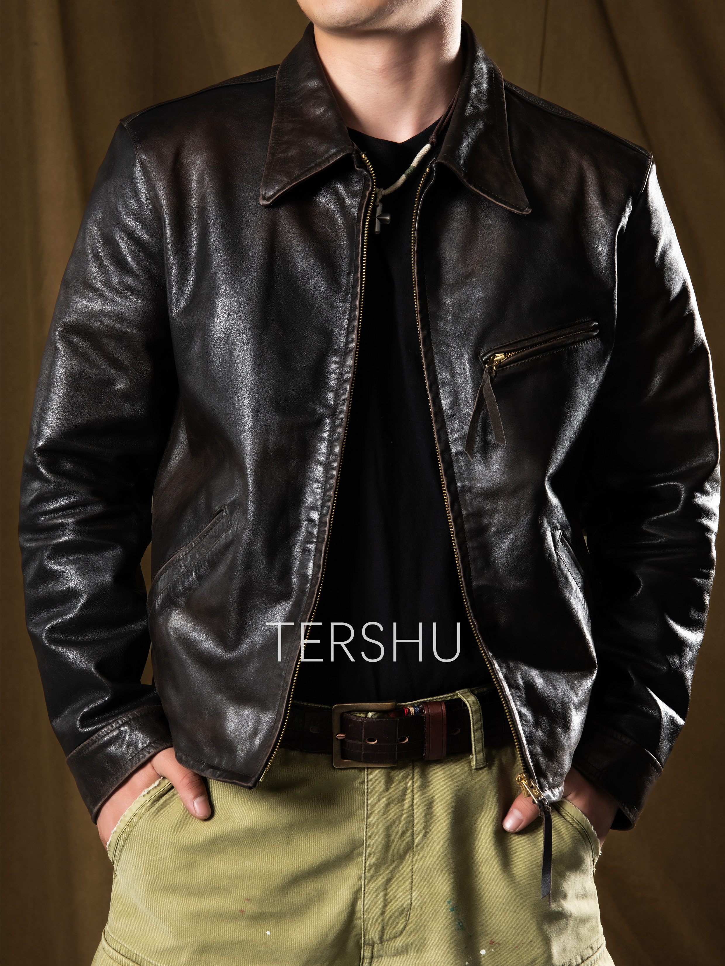 Kişi üçün qısa dəri jaket, vintage biker üslubu