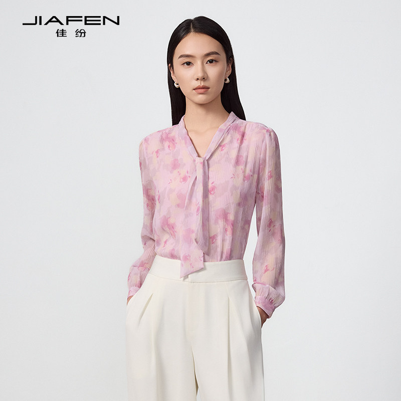 佳纷2026春新品气质高级感印花衬衫优雅通勤百搭飘带领衬衫上衣