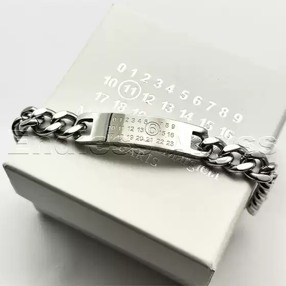 Endless Abyss 23Ss Classic Digital Logo Nameplate Bracelet for Men and Women, Trendy Cuban Bracelet for Couples